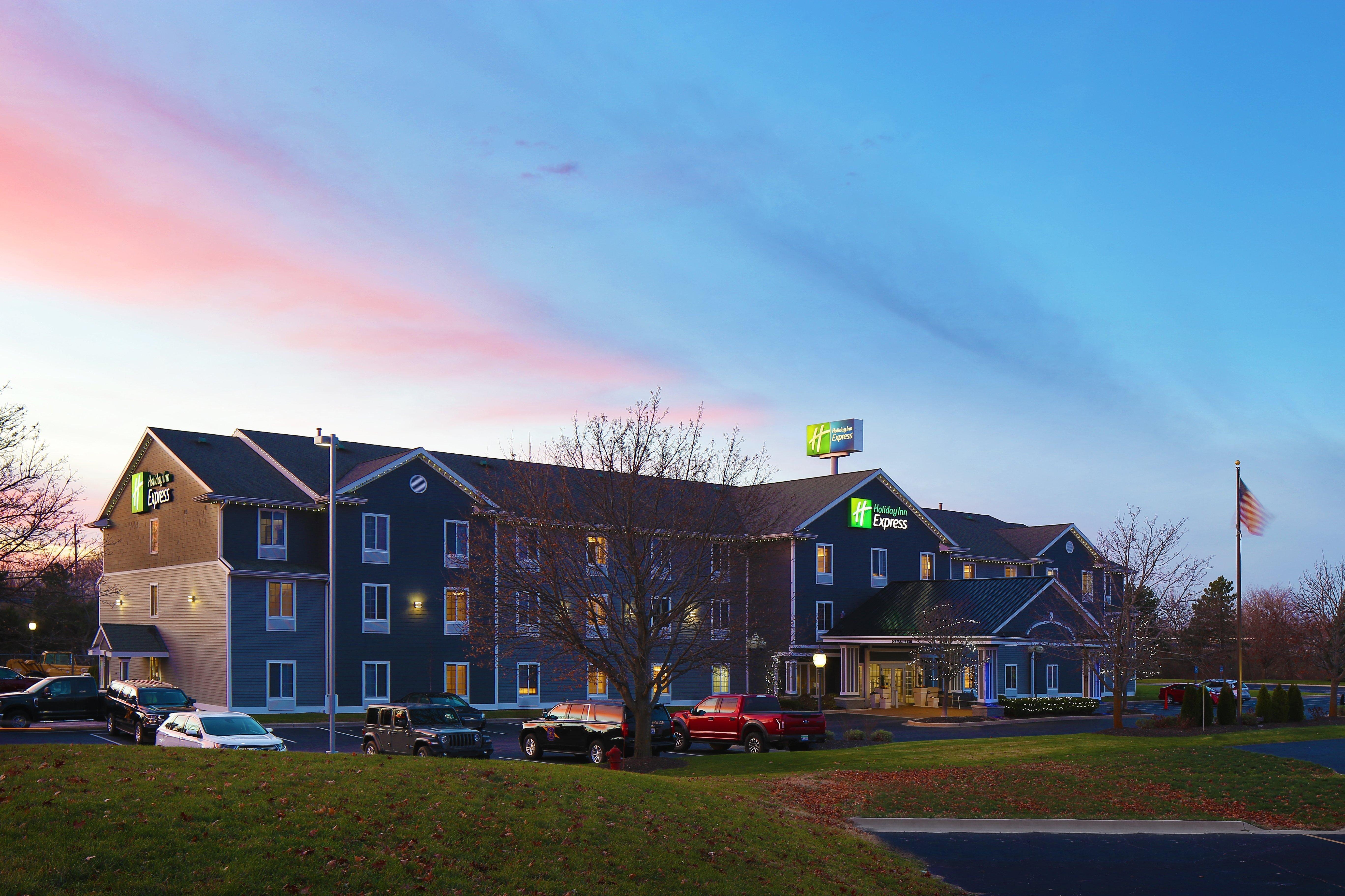 Holiday Inn Express Grand Rapids Southwest By Ihg Grandville Exterior foto
